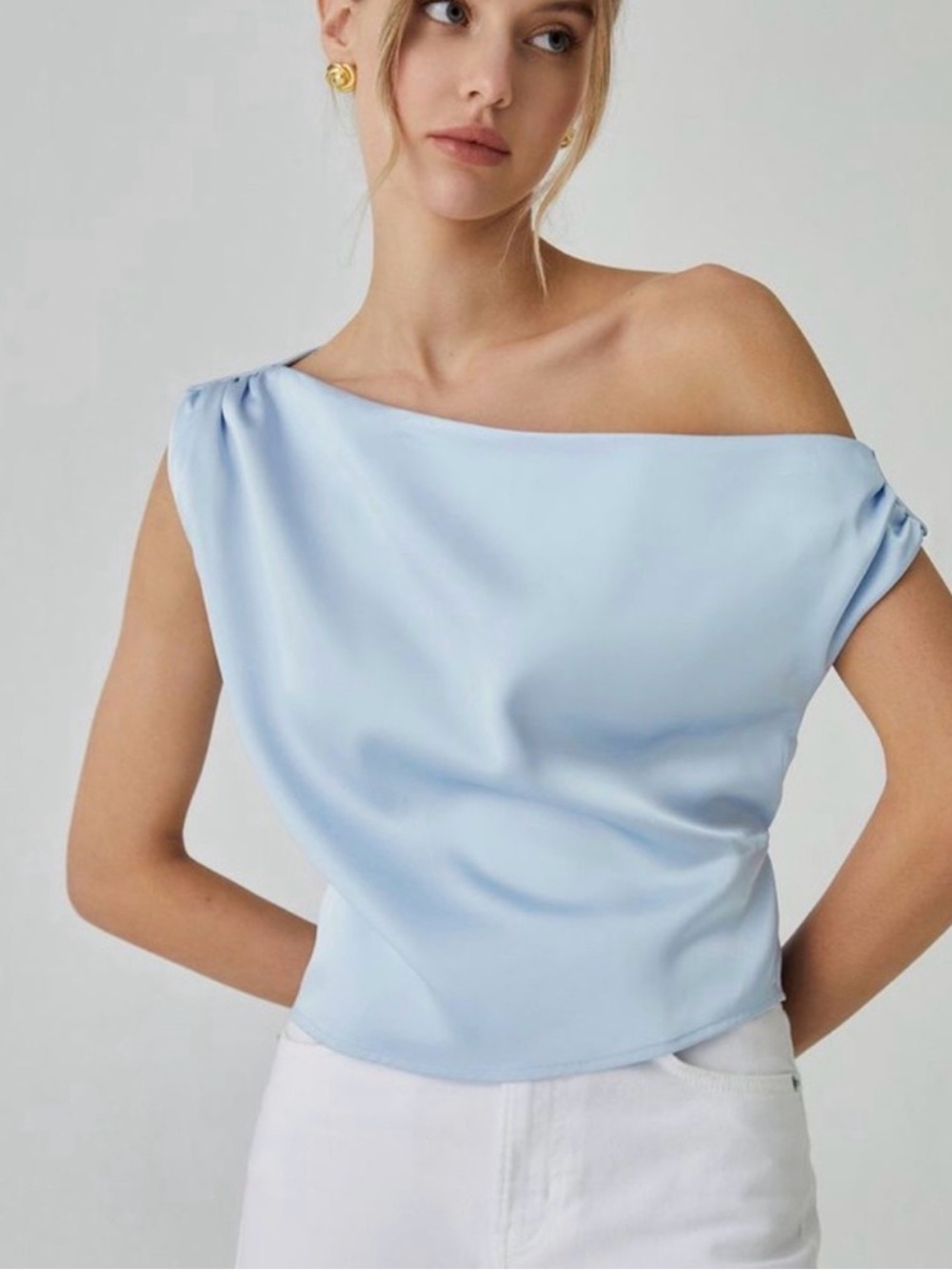 Commense Light Blue One-Shoulder Satin Camisole